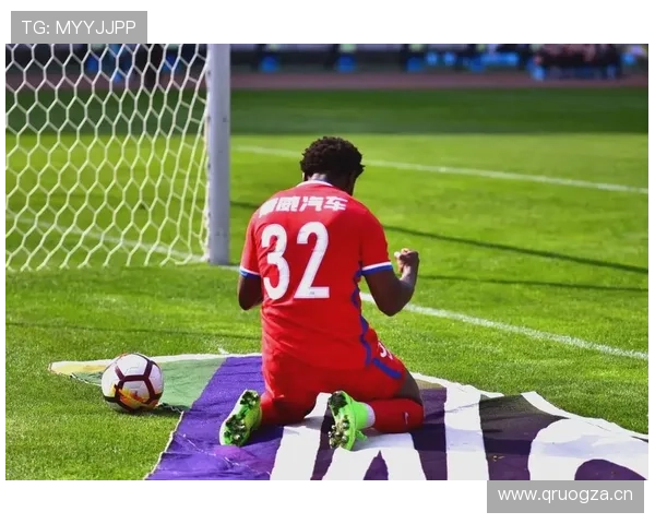 《全新赛季揭幕战精彩纷呈 各大球星精彩表现引爆球迷热情》 - 副本 (3)