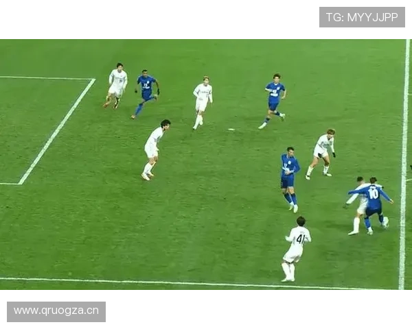 亚冠赛场激战正酣 各队奋力争夺亚洲足球最高荣誉 - 副本 - 副本